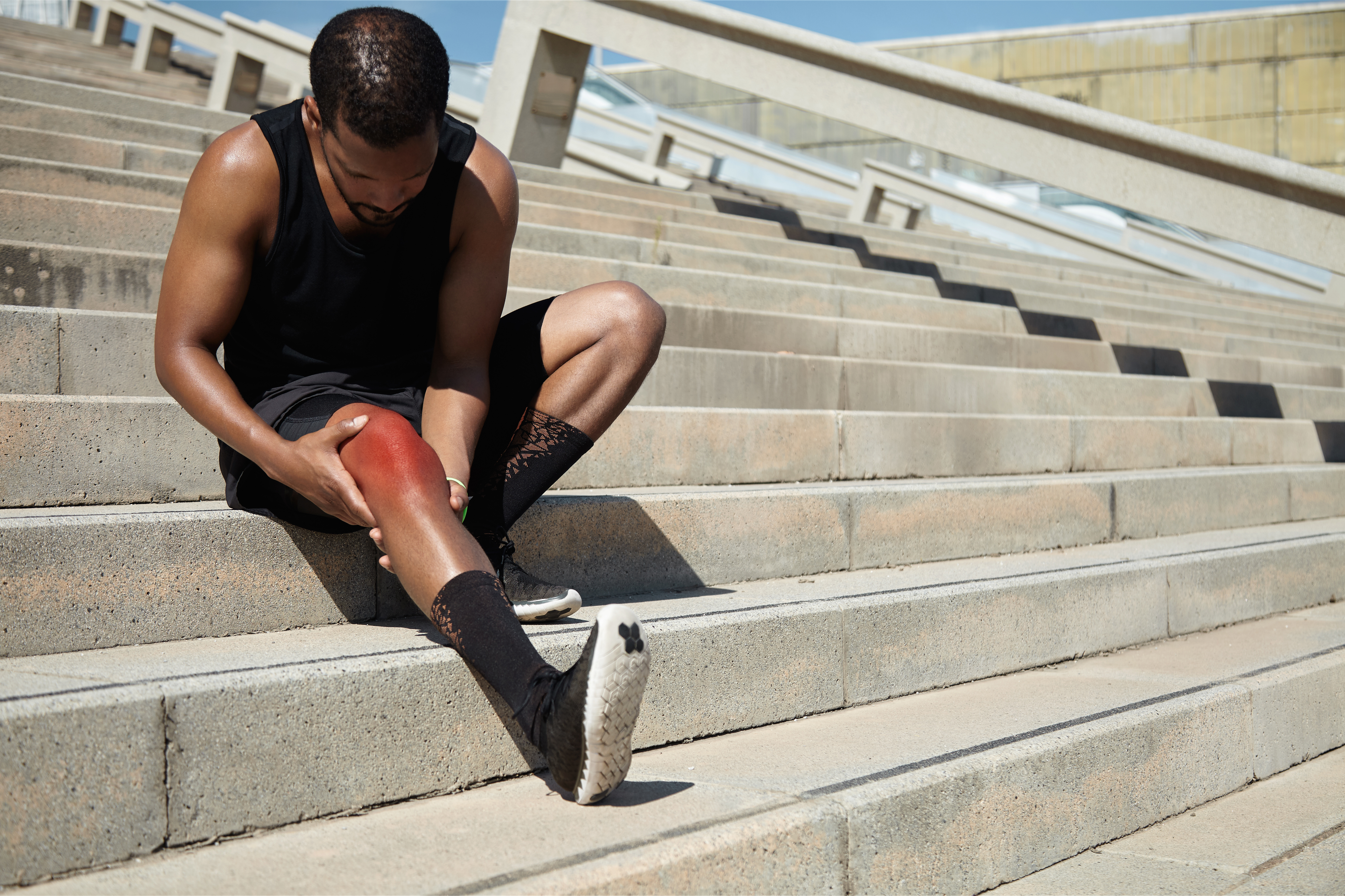 Stair Climbing Knee Pain: Early Warning Signs of Joint Damage
